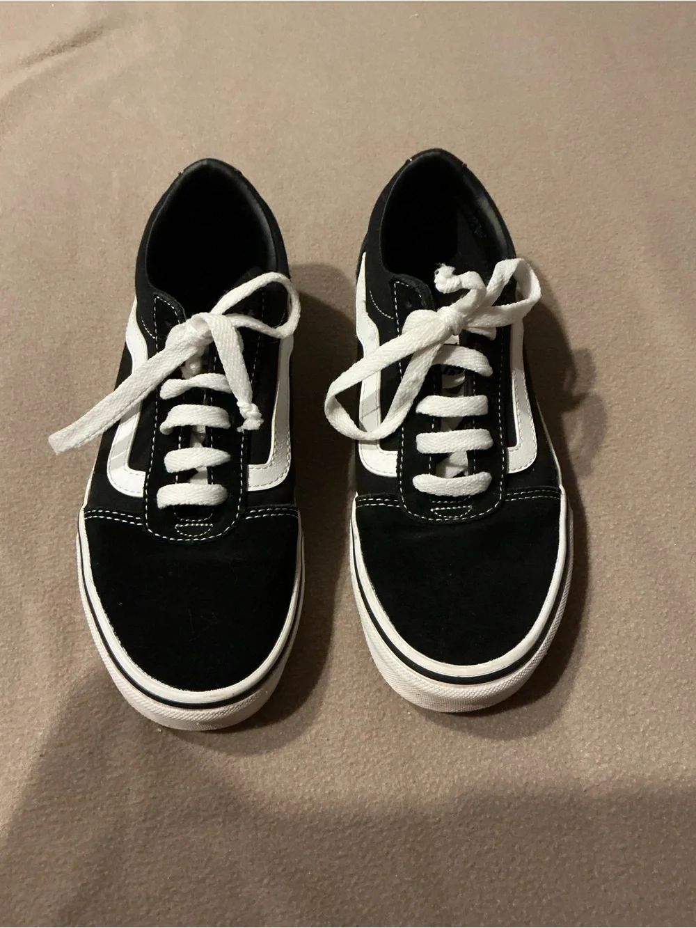 Black and White womans Van sneakers- Classic Low-Top